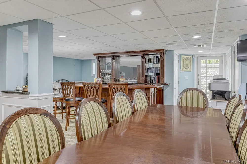 10 Cobblestone Farm Court Suffern, NY 10901