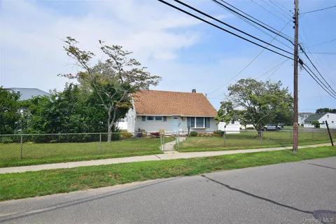 101 Phyllis Drive