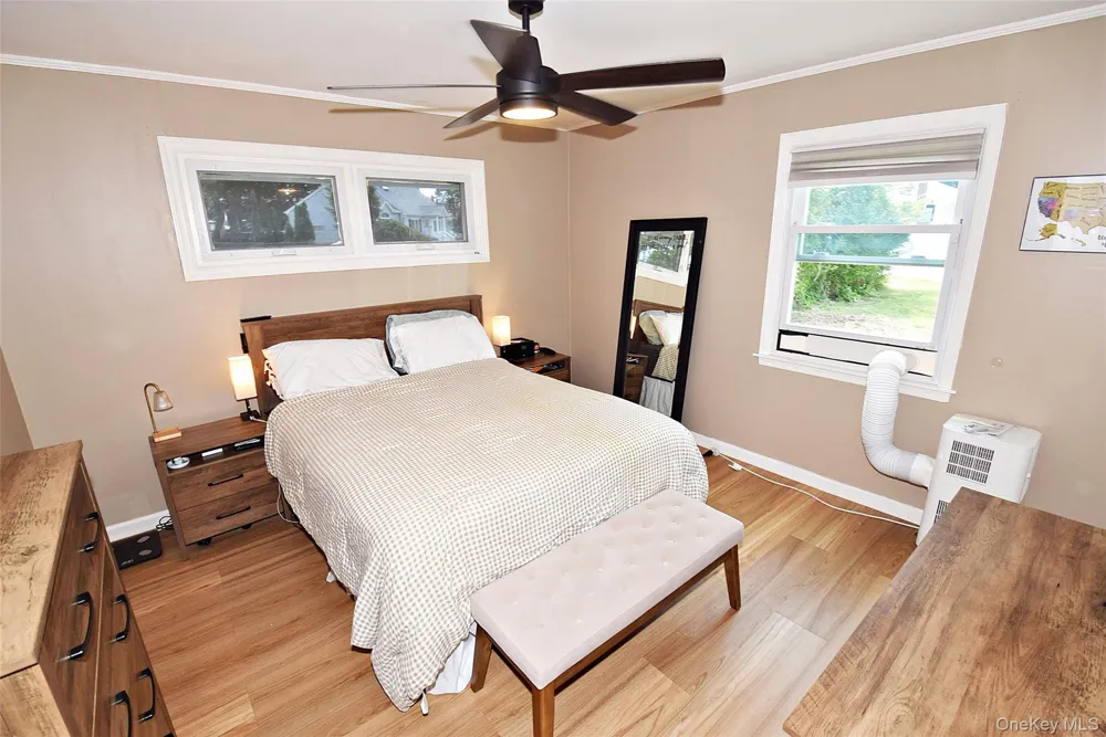 101 Phyllis Drive Lindenhurst, NY 11757