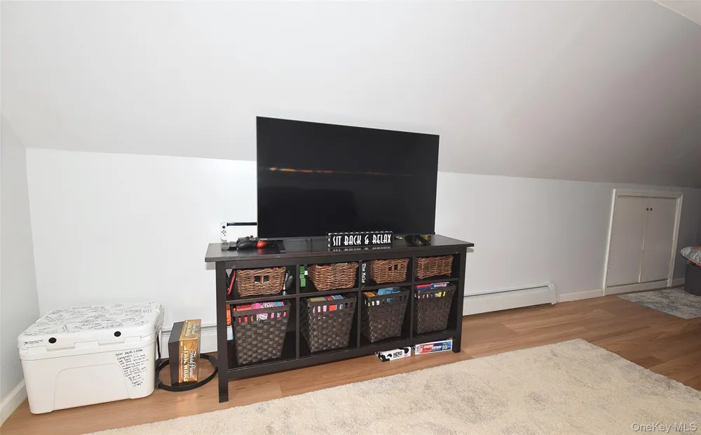 101 Phyllis Drive Lindenhurst, NY 11757