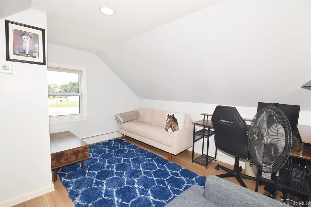 101 Phyllis Drive Lindenhurst, NY 11757