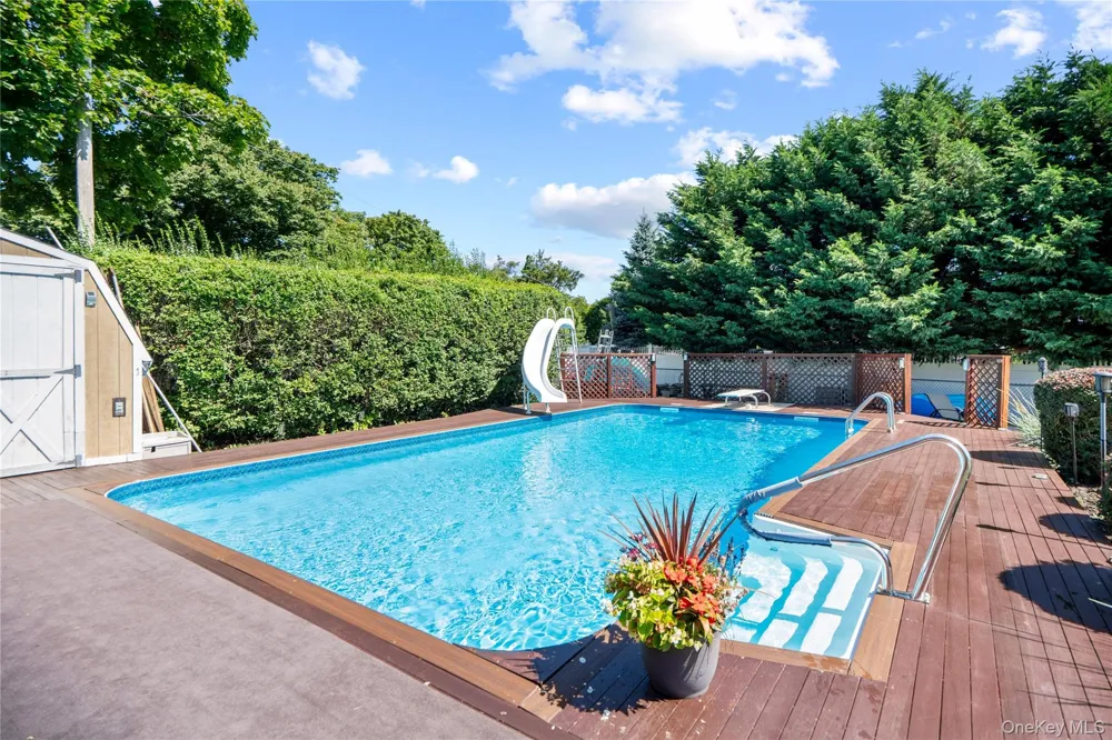 73 Maple Avenue Bay Shore, NY 11706