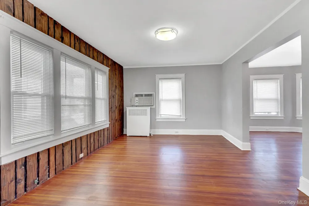 169 Butler Street Westbury, NY 11590