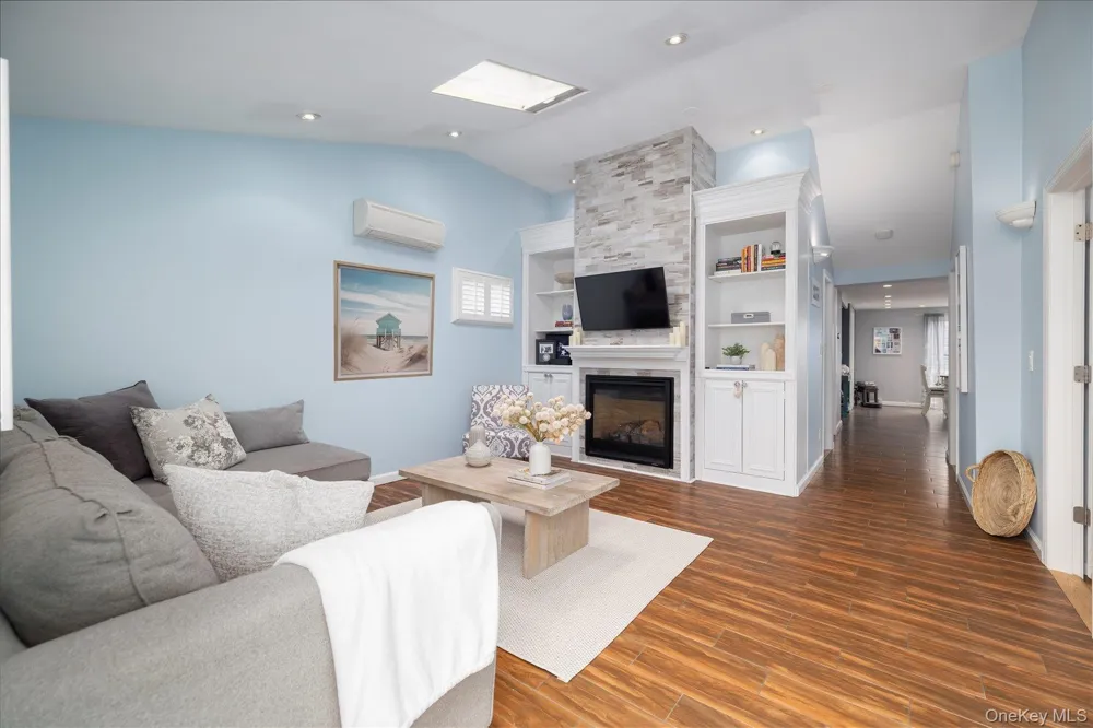 35 Nebraska Street Long Beach, NY 11561