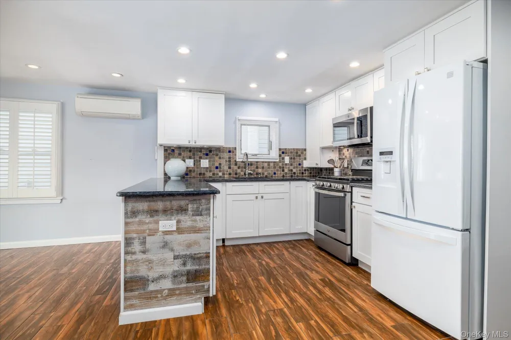 35 Nebraska Street Long Beach, NY 11561