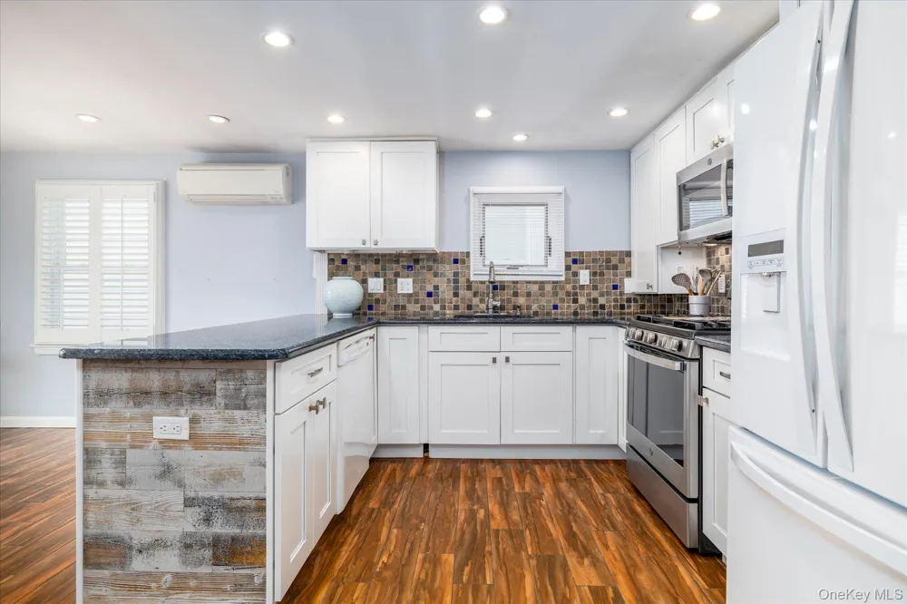 35 Nebraska Street Long Beach, NY 11561