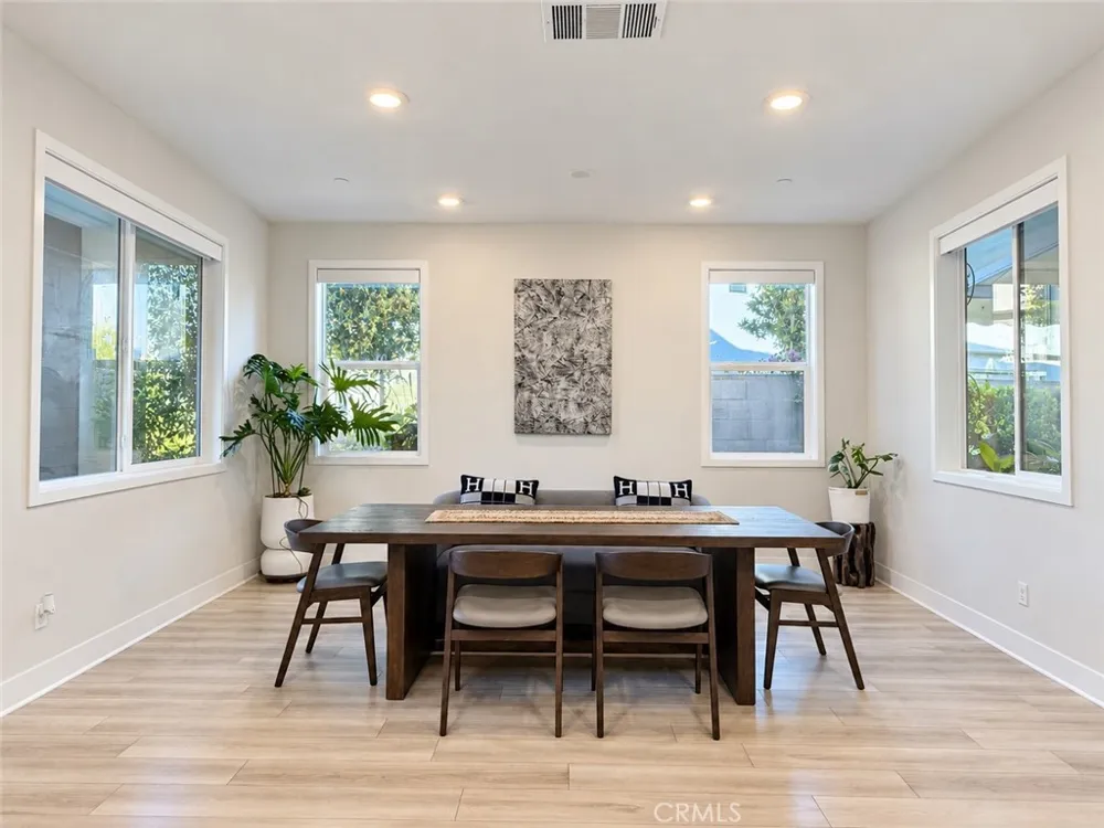 308 Merit Irvine, CA 92618