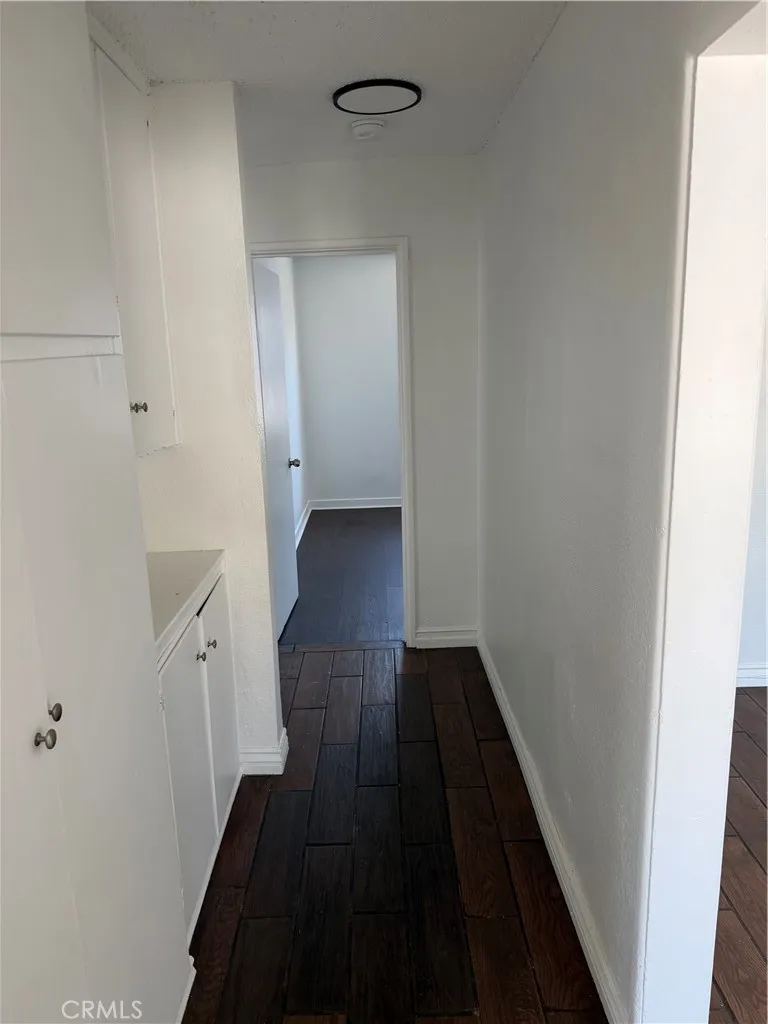 1024 W Reeve Compton, CA 90220