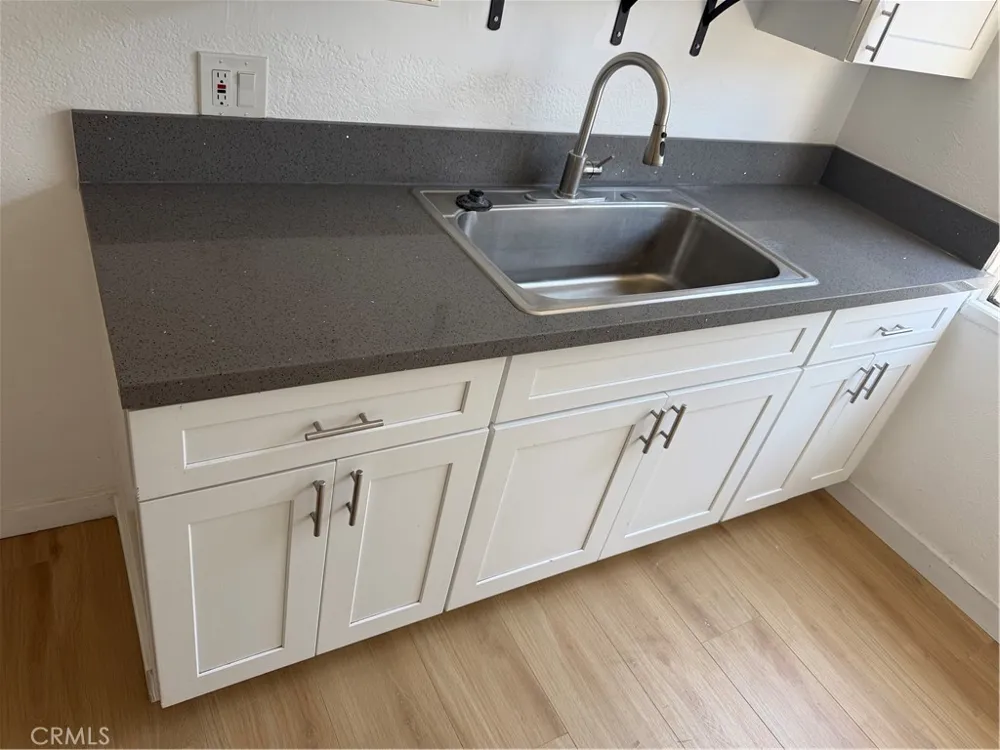 1024 W Reeve Compton, CA 90220