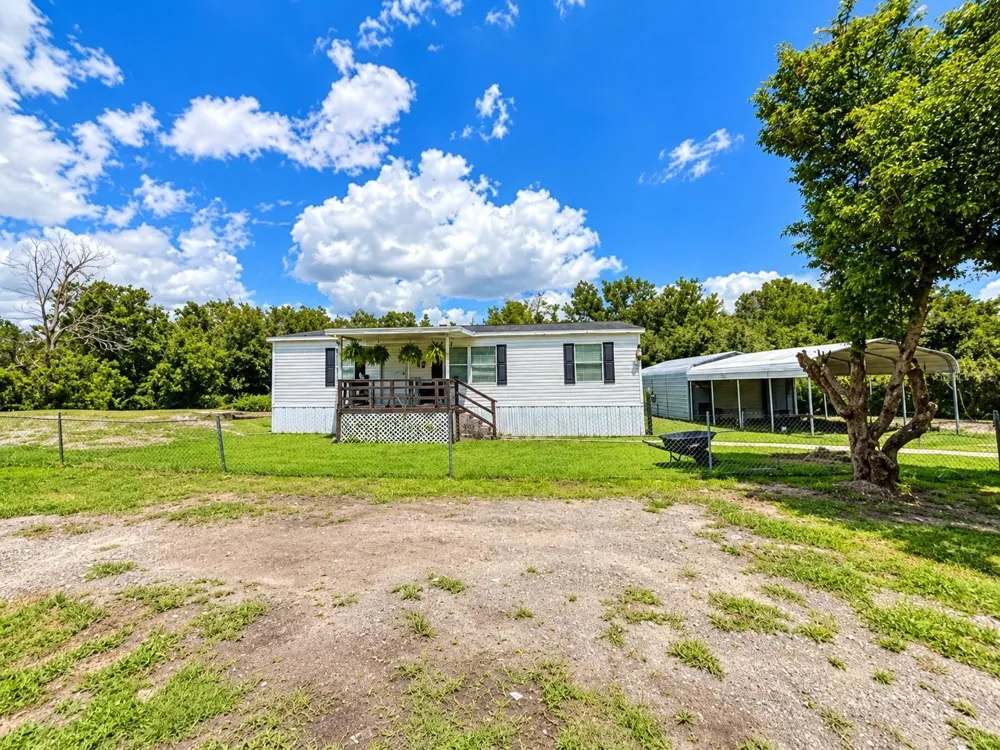 9027 HAMMOCK LOOP Polk City, FL 33868