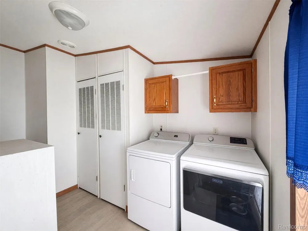 30007 Meadow Gibraltar City, MI 48173