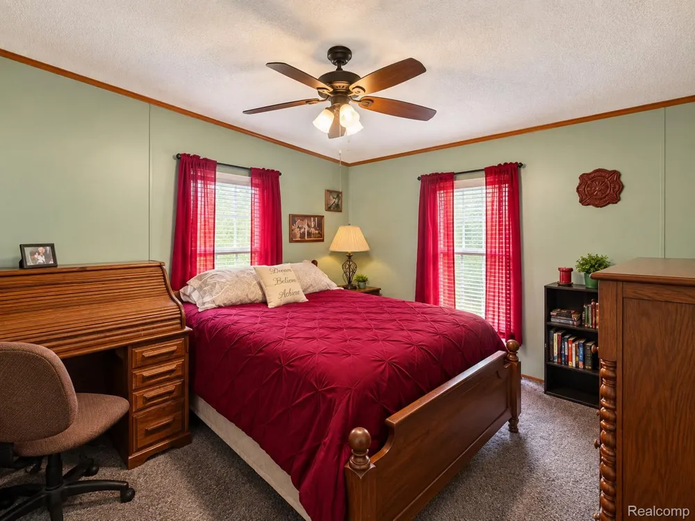 30007 Meadow Gibraltar City, MI 48173