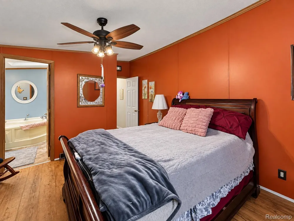 30007 Meadow Gibraltar City, MI 48173