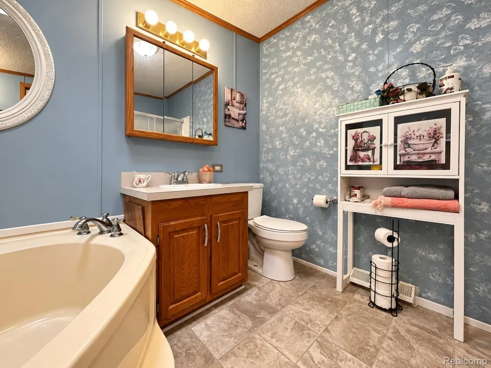 30007 Meadow Gibraltar City, MI 48173