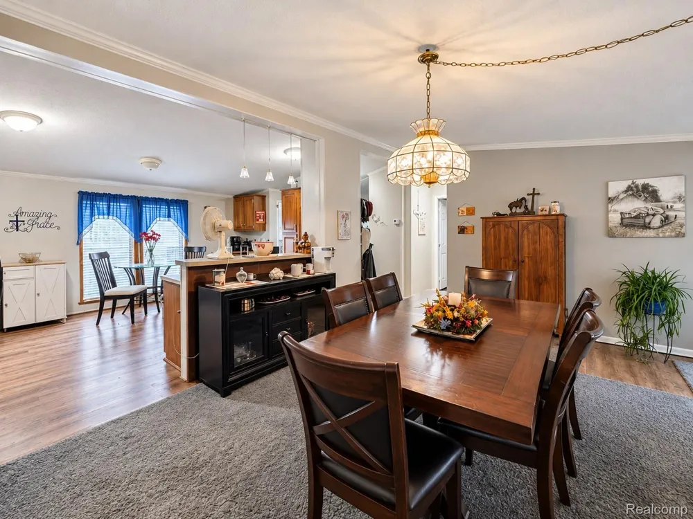 30007 Meadow Gibraltar City, MI 48173