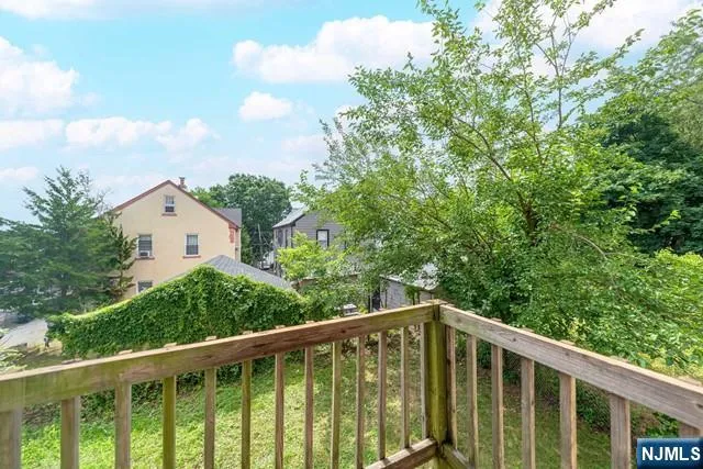 702 Bergen Boulevard 1 Ridgefield, NJ 07657