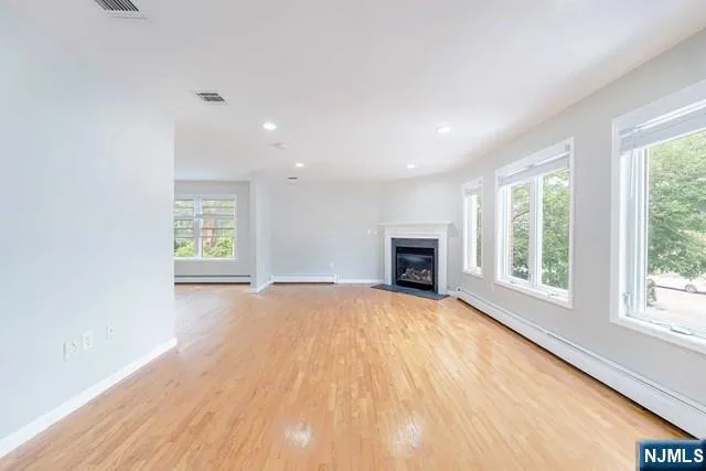 702 Bergen Boulevard 1 Ridgefield, NJ 07657