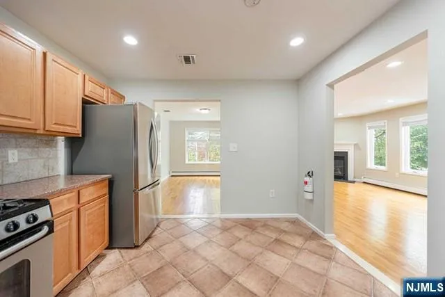 702 Bergen Boulevard 1 Ridgefield, NJ 07657
