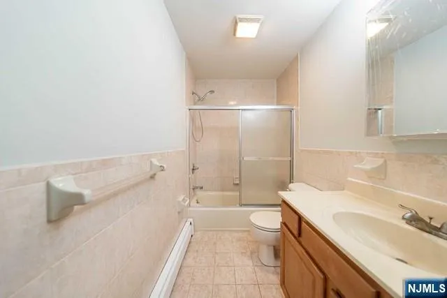 702 Bergen Boulevard 1 Ridgefield, NJ 07657