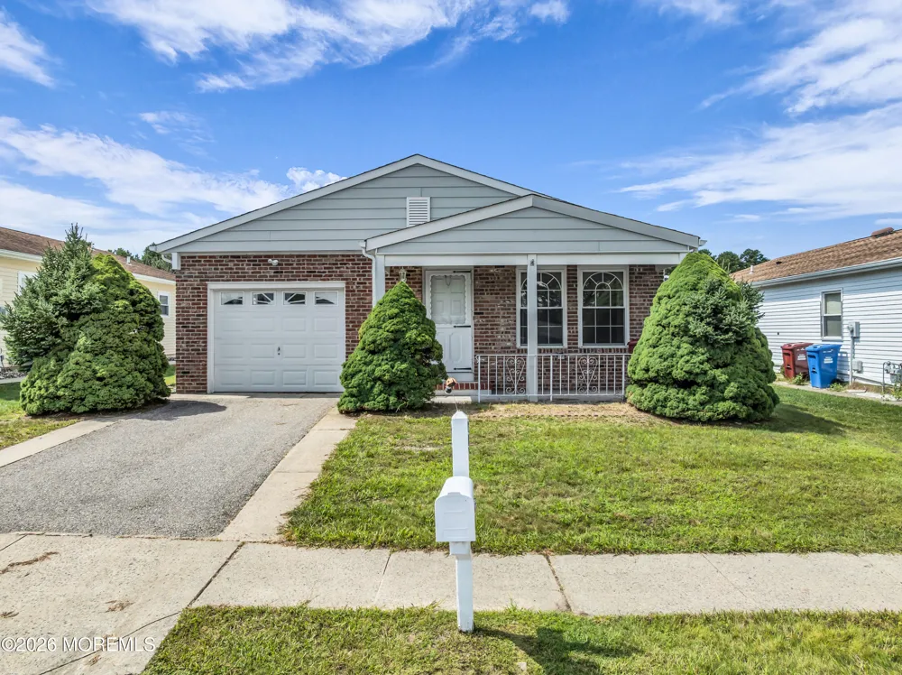 24 Merrilee Lane Toms River, NJ 08757