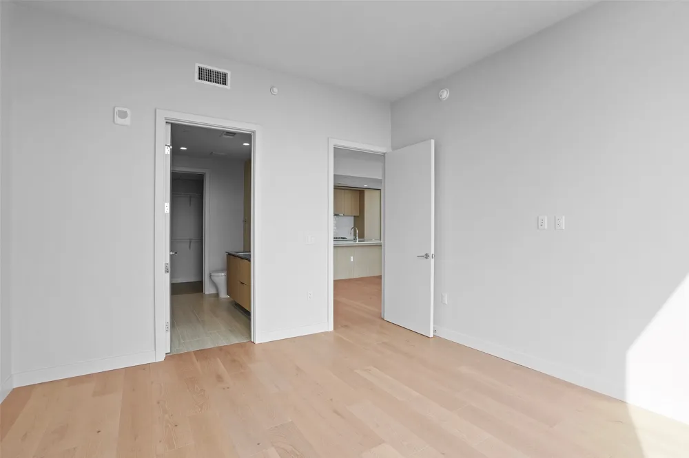 44 East Avenue #2510 Austin, TX 78701