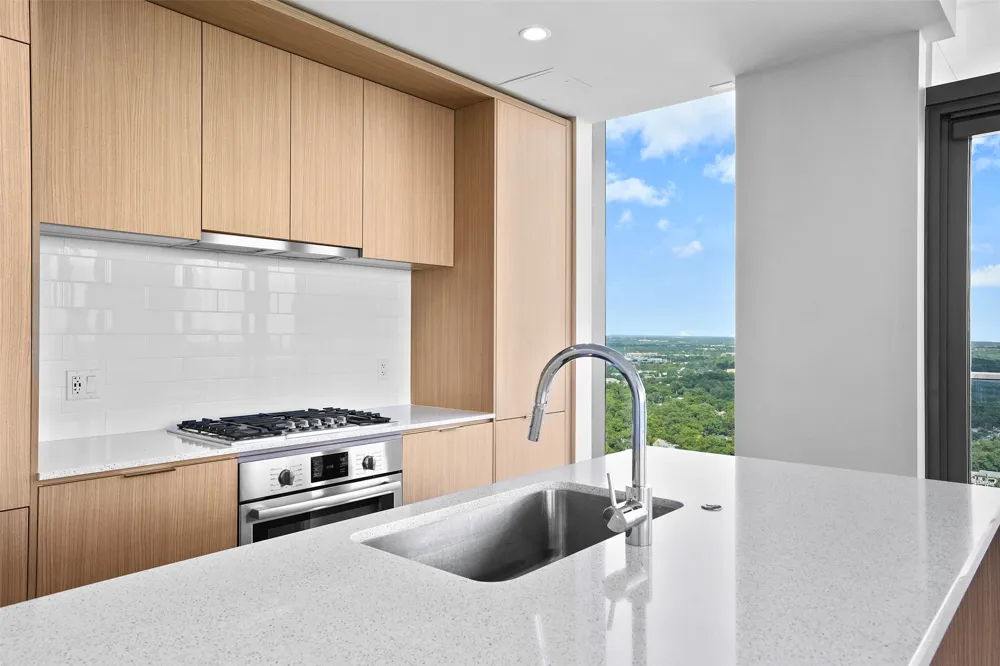 44 East Avenue #2510 Austin, TX 78701