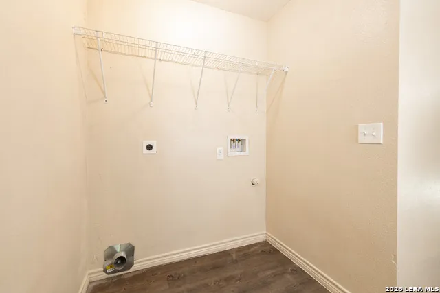 7668 Oak Chase San Antonio, TX 78239