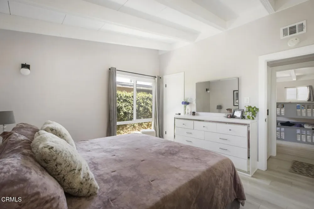 863 S Vecino Drive Glendora, CA 91740
