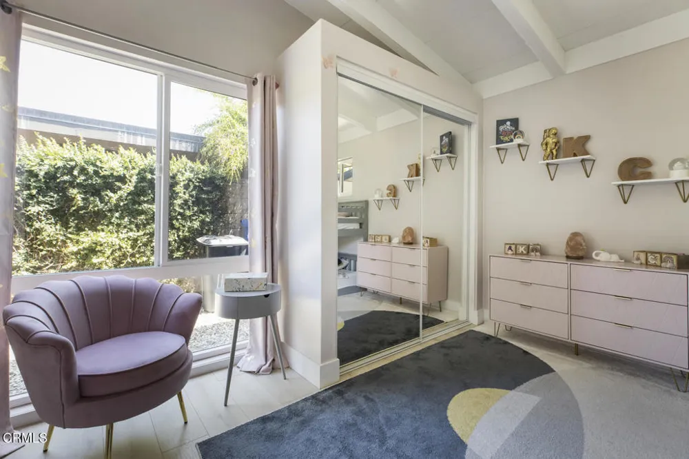 863 S Vecino Drive Glendora, CA 91740