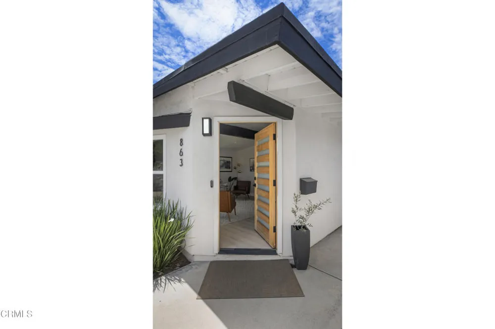 863 S Vecino Drive Glendora, CA 91740