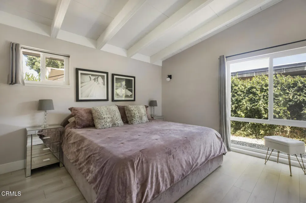 863 S Vecino Drive Glendora, CA 91740
