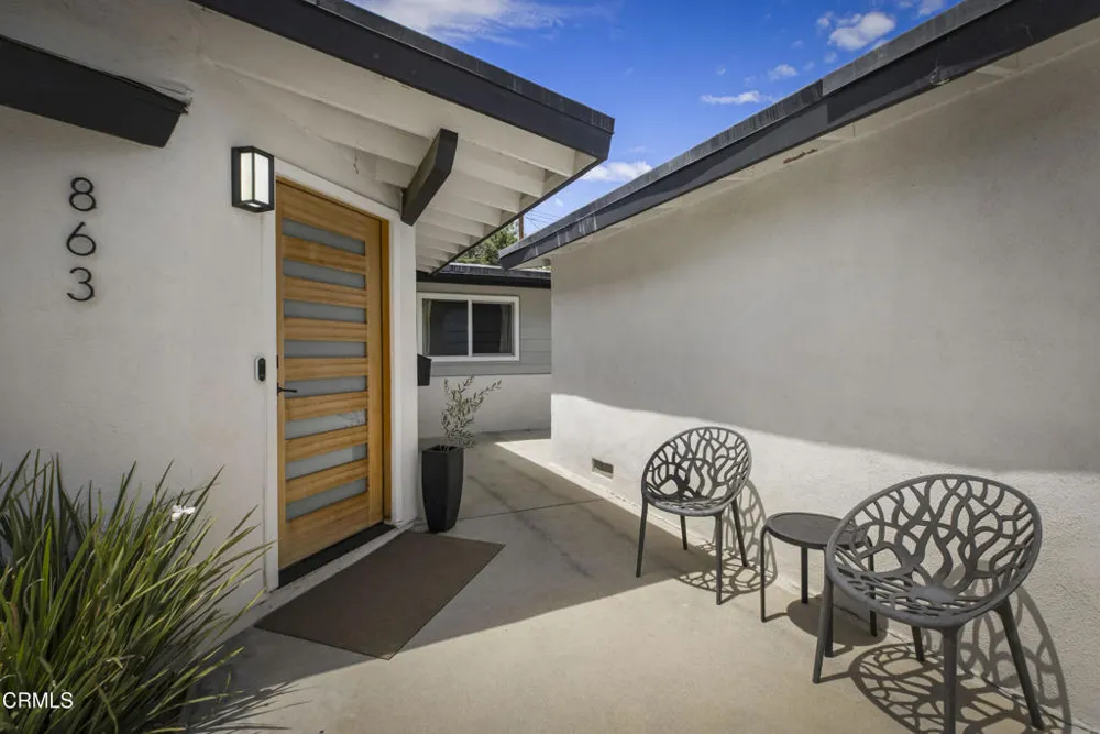 863 S Vecino Drive Glendora, CA 91740