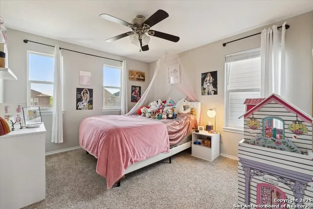 4265 GALE MDWS New Braunfels, TX 78130