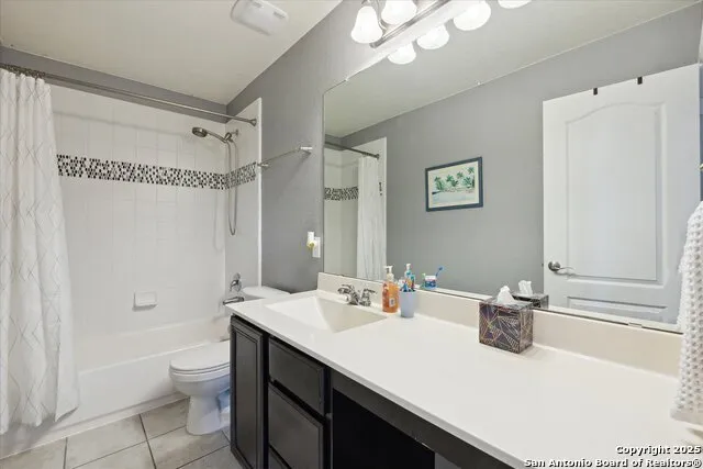 4265 GALE MDWS New Braunfels, TX 78130
