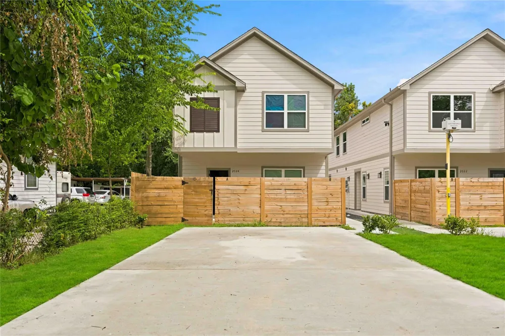 2024 Hampton Street #B Houston, TX 77088
