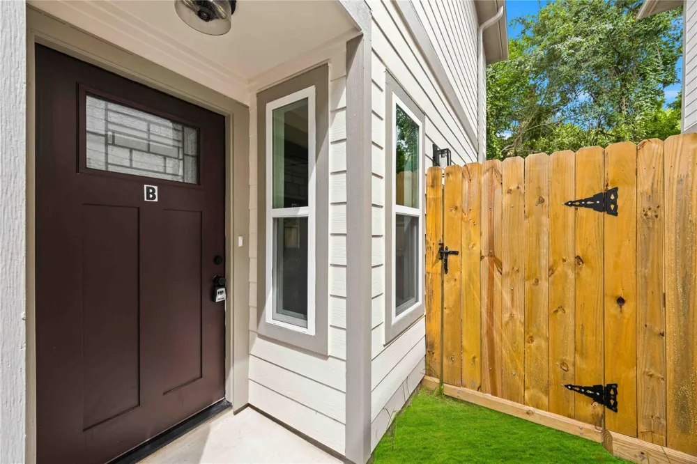 2024 Hampton Street #B Houston, TX 77088