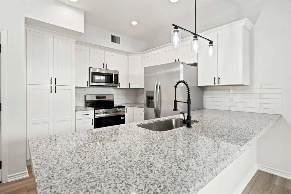 2024 Hampton Street #B Houston, TX 77088