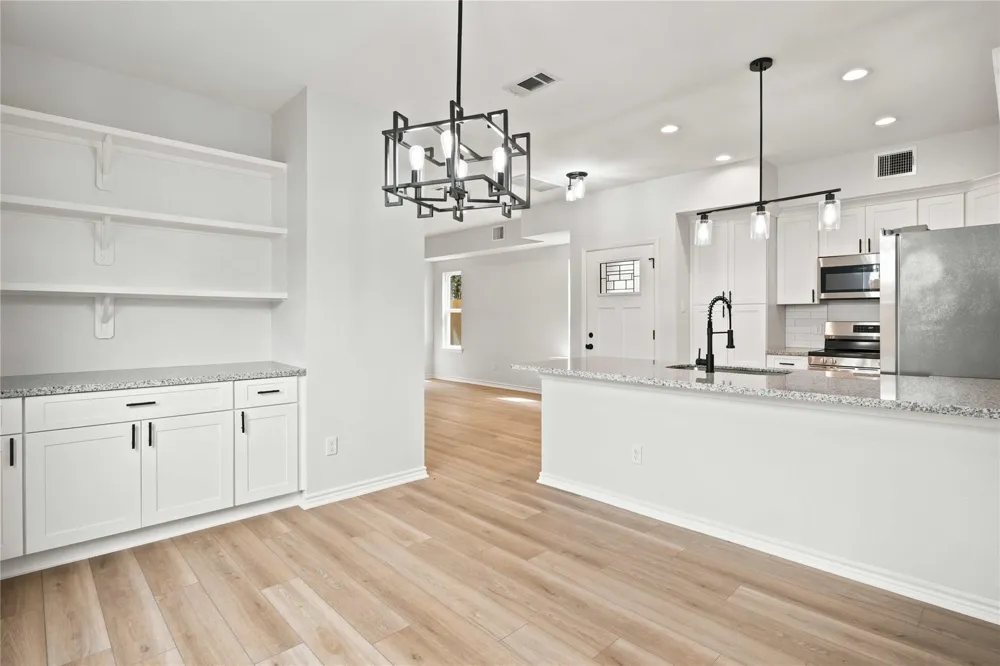2024 Hampton Street #B Houston, TX 77088