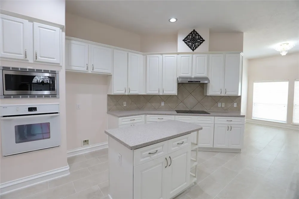 11411 Old Mission Road Houston, TX 77095