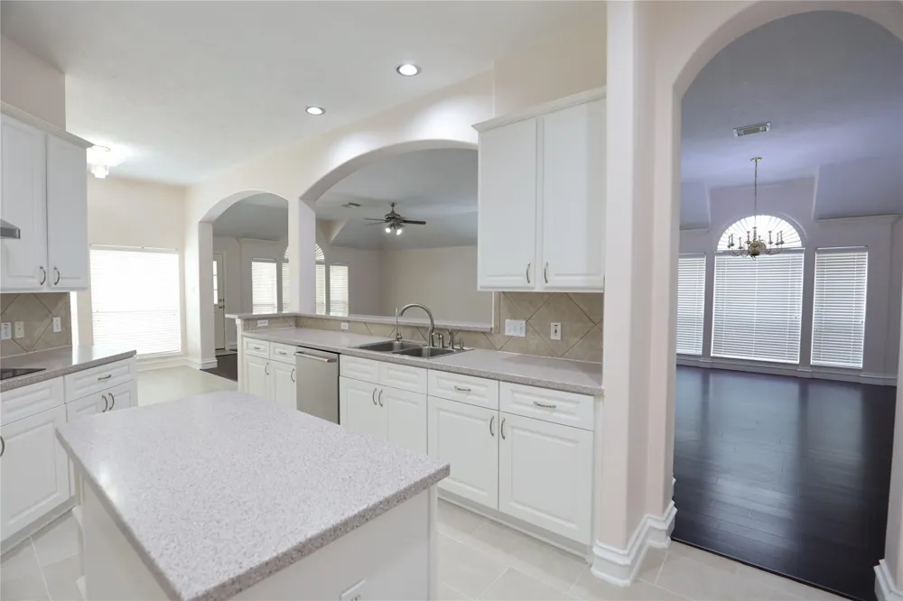 11411 Old Mission Road Houston, TX 77095