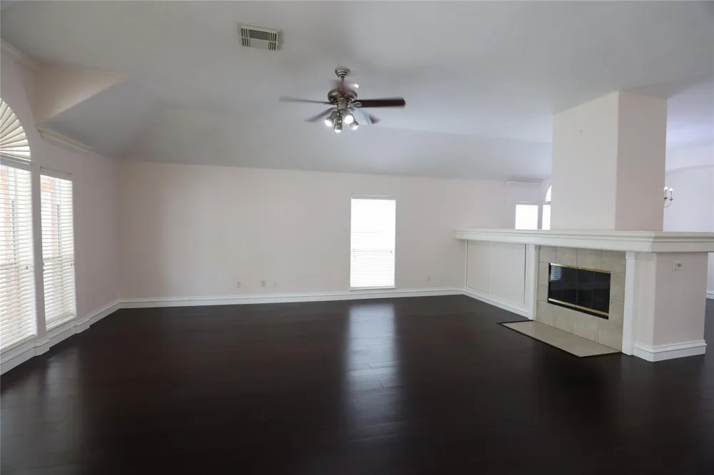 11411 Old Mission Road Houston, TX 77095