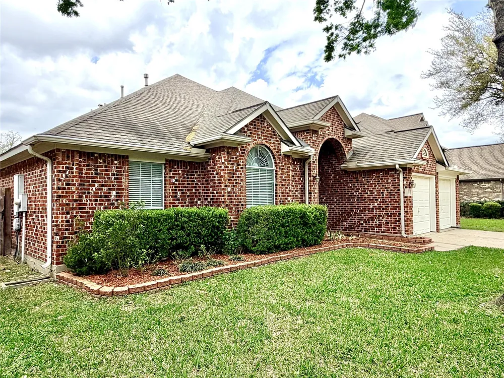 11411 Old Mission Road Houston, TX 77095