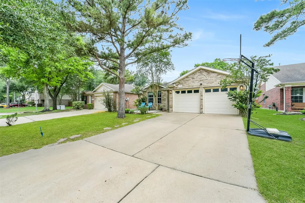 17118 Shadow Ledge Drive Houston, TX 77095