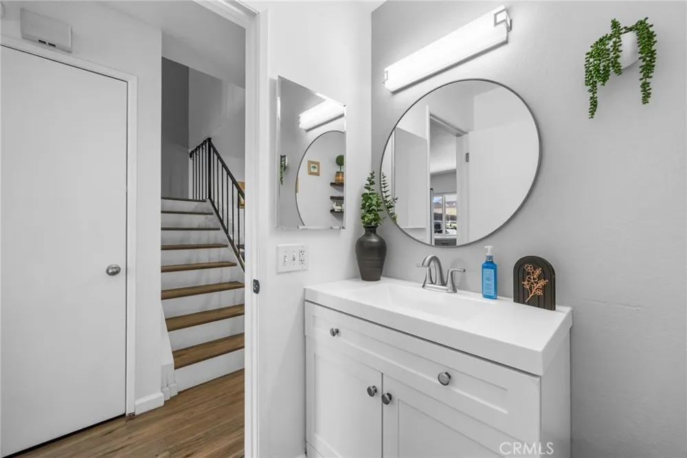 3010 Bradford #D Santa Ana, CA 92707