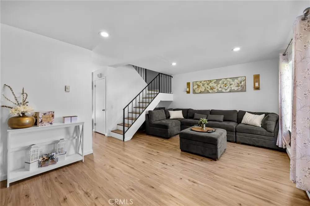 3010 Bradford #D Santa Ana, CA 92707
