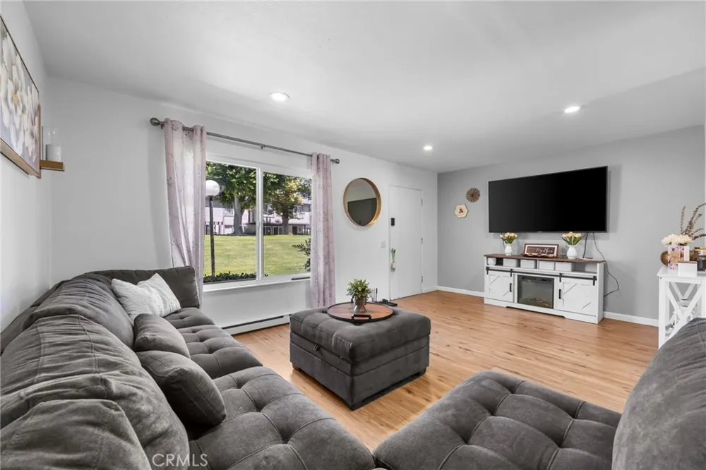 3010 Bradford #D Santa Ana, CA 92707
