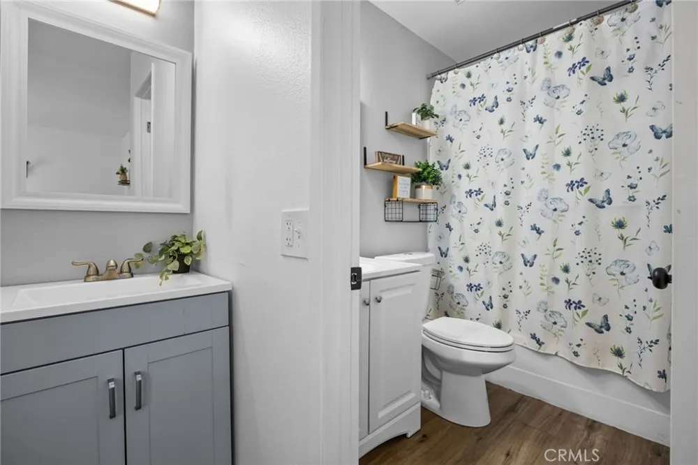 3010 Bradford #D Santa Ana, CA 92707