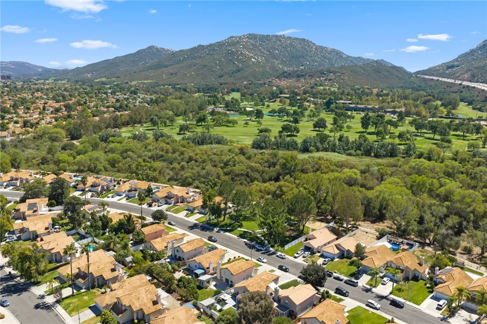 30310 Cupeno Lane Temecula, CA 92592