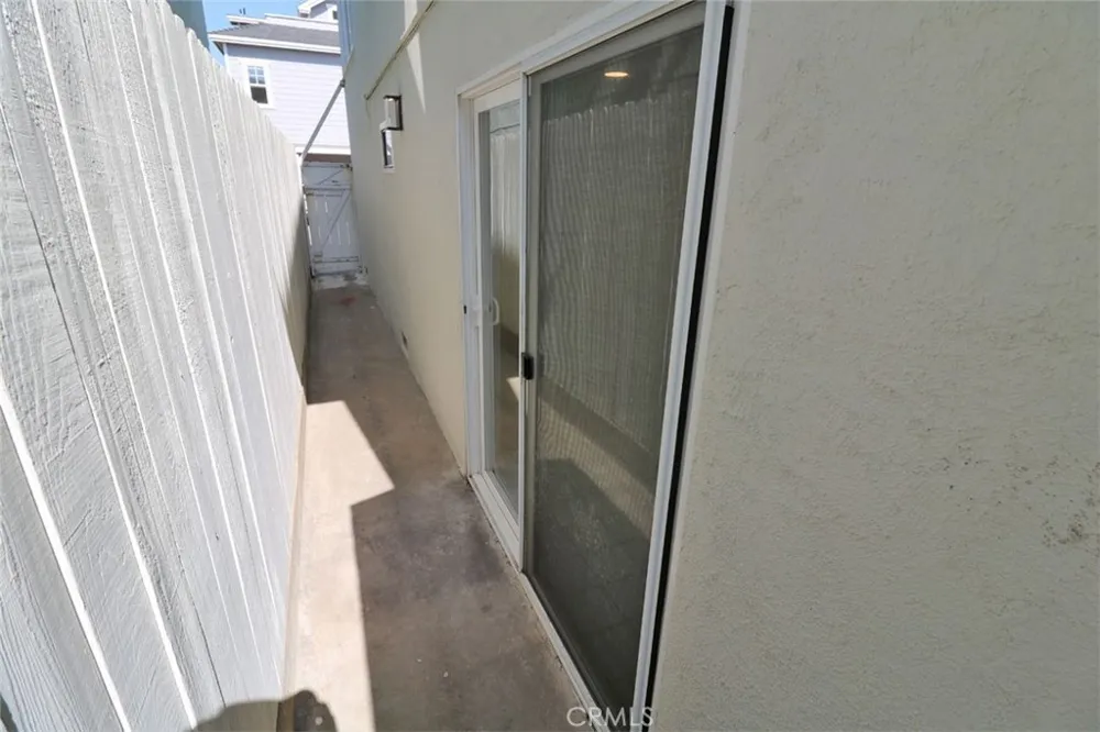 129 35th Street #B Newport Beach, CA 92663