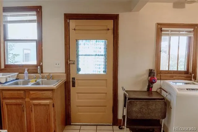 416 W Kiowa Street Colorado Springs, CO 80905